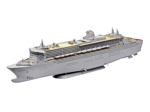 Revell 1/400 Queen Mary 2