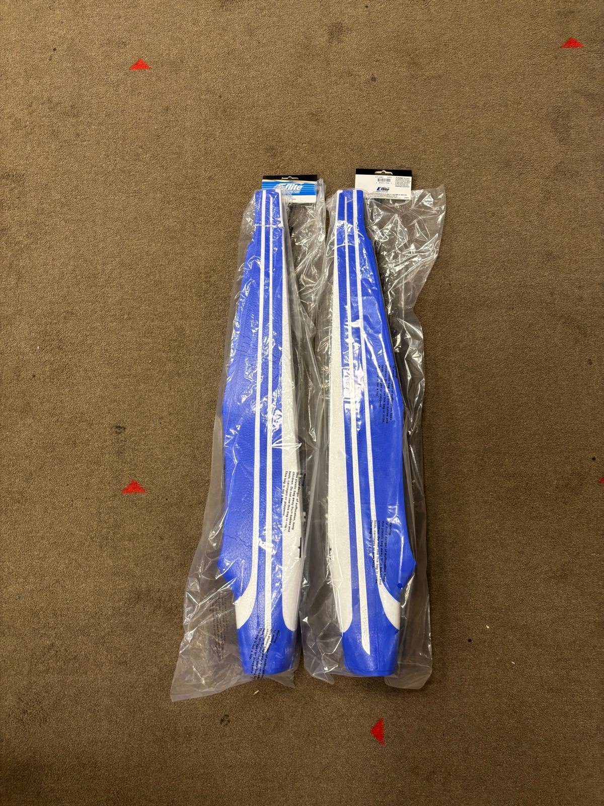 2x EFL4951 - E-Flite - Fuselage: Valiant 1.3 (EFL4951) (zie omschrijving)