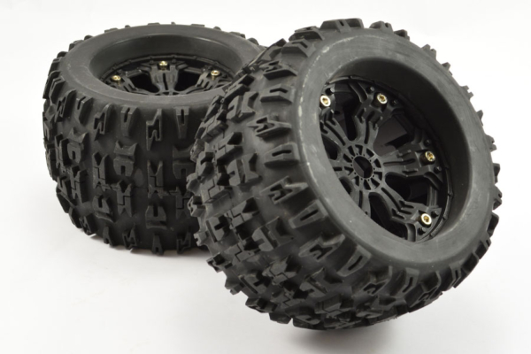 Fastrax Jigsaw MT banden op zwarte 6-spaaks velgen (1/2" offset) - 1/8 Truck & Truggy