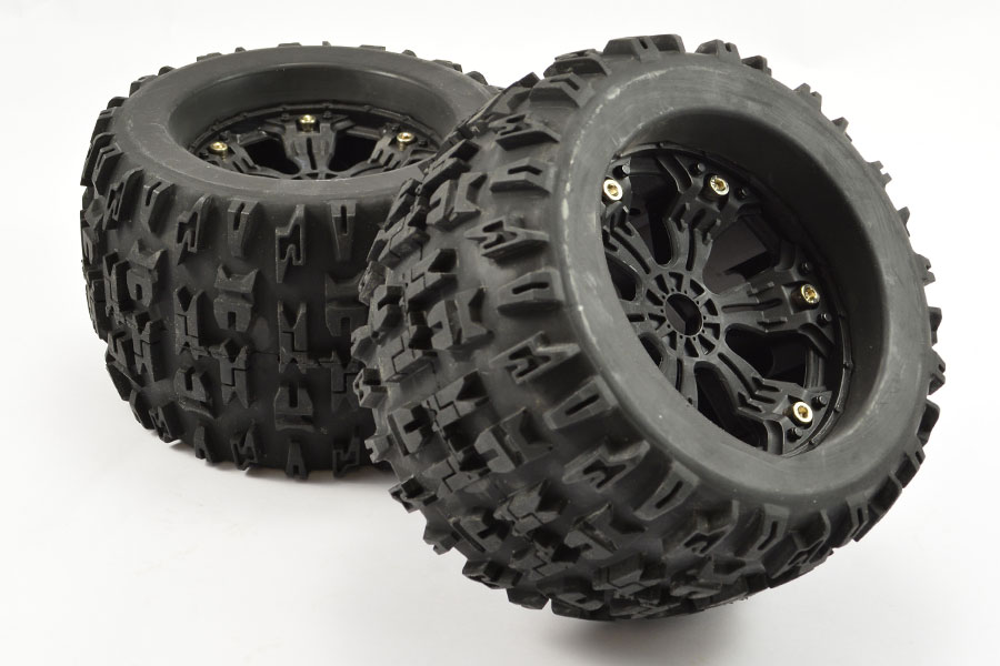 Fastrax Jigsaw MT banden op zwarte 6-spaaks velgen (1/2" offset) - 1/8 Truck & Truggy