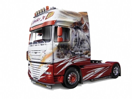 Italeri 1/24 DAF XF 105 Smoky JR